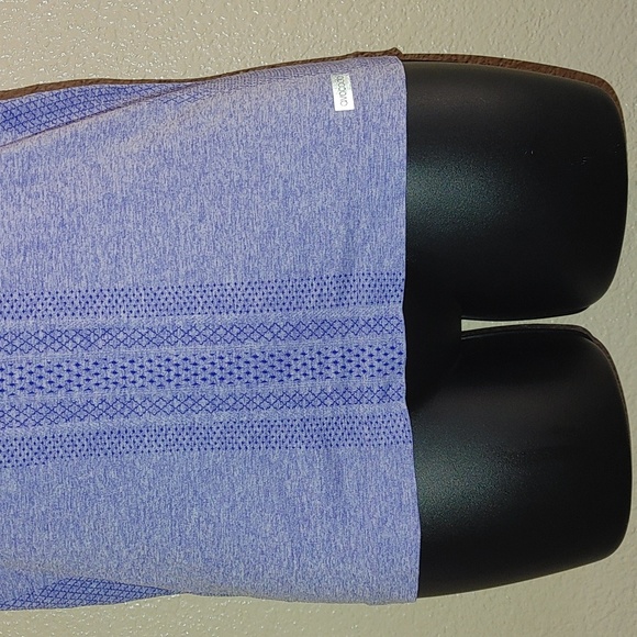 Avacado tank top - Picture 3 of 5